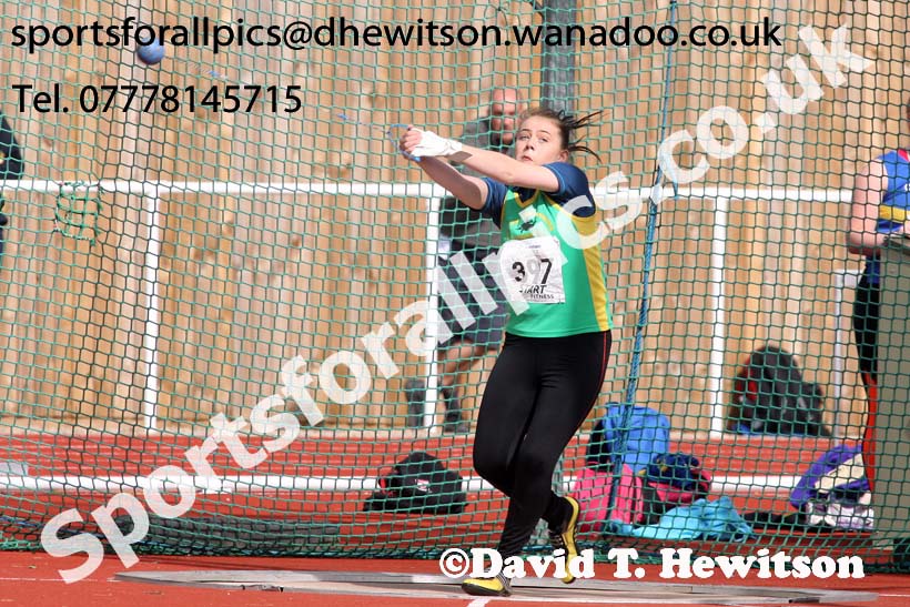 Womens under-17s hammer, Northern Under-13s, U-15s and 17s Championships. Photo: David T. Hewitson/Sports for All Pics